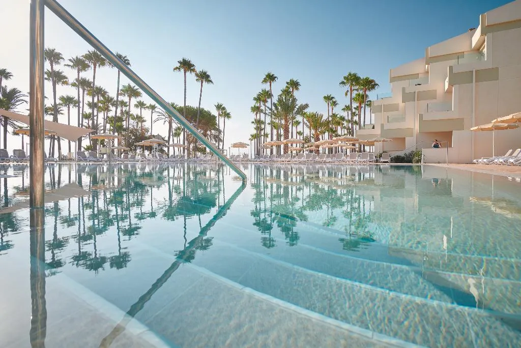 Pool, Hipotels Mediterraneo Club, Majorca