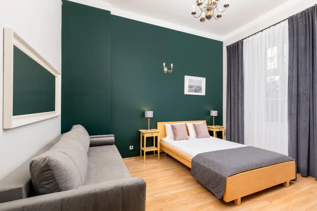APARTMENT DELUXE WITH BALCONY Room, Erasmus Student Apartments - Krakow Old Town, Krakow