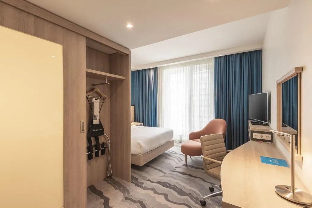 Room, Hampton by Hilton Berlin City Alexanderplatz, Berlin