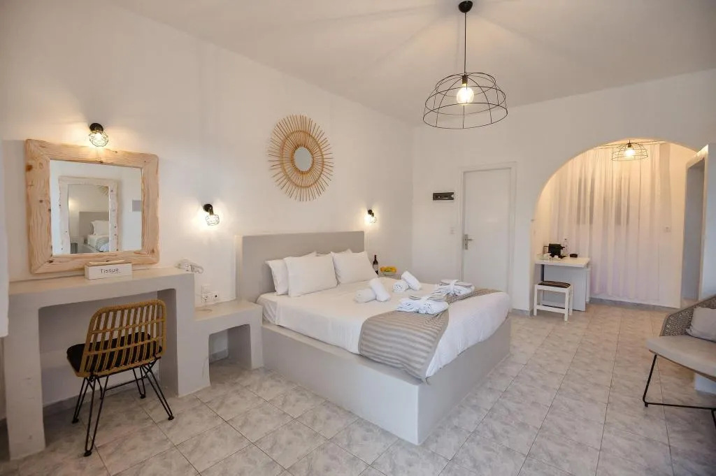 Room, Aspro Phos, Santorini