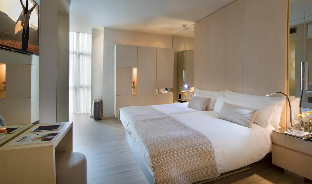 Double or Twin STANDARD Room, Cram, Barcelona