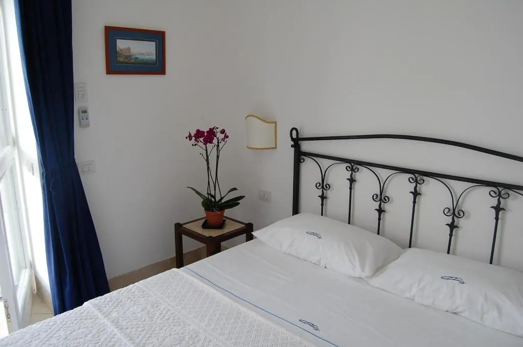 Room, Casa Orrico - Blue Grotto, Naples