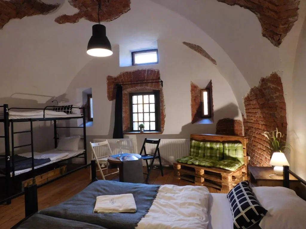 QUADRUPLE WITH SHARED BATHROOM Room, Luneta Warszawska Hostel, Krakow