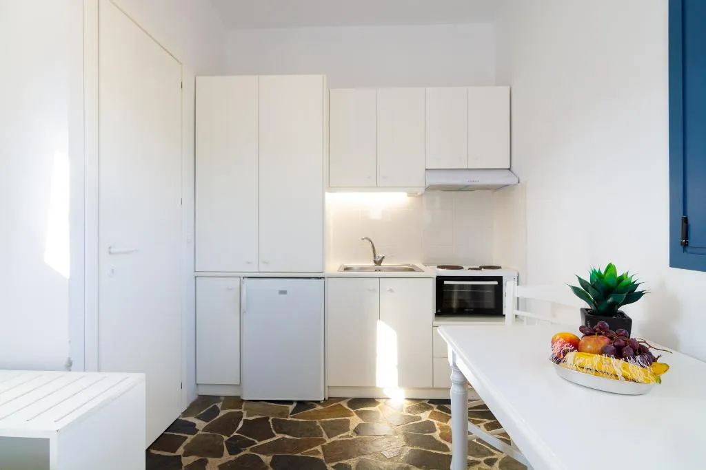 STUDIO STANDARD Room, Okirroi Villas and Apts, Crete