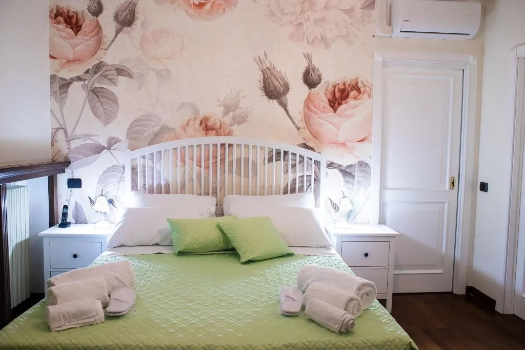 Room, Bed Boutique Napoli Colors, Naples