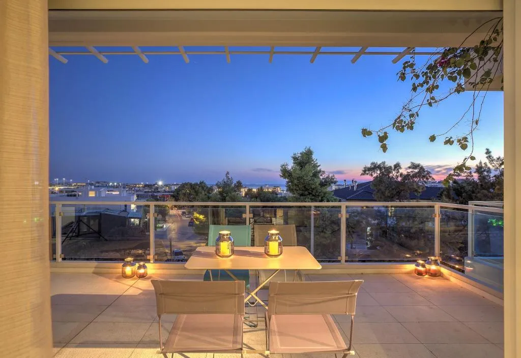 Room, Scale Suites, Athens