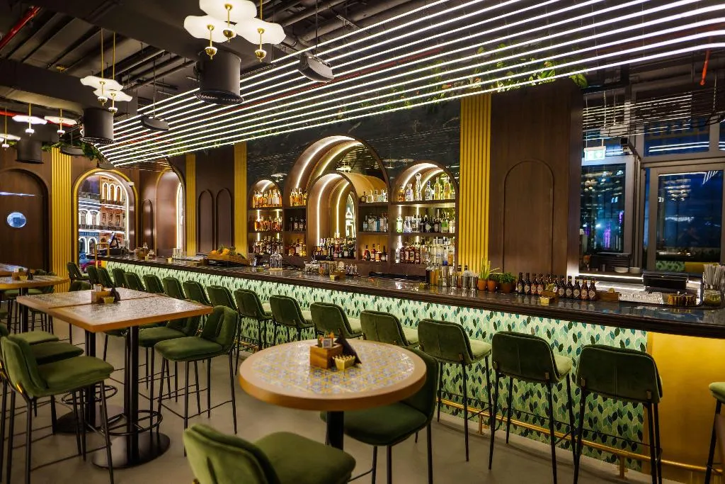 Bar, Radisson Beach Resort Palm Jumeirah, Dubai