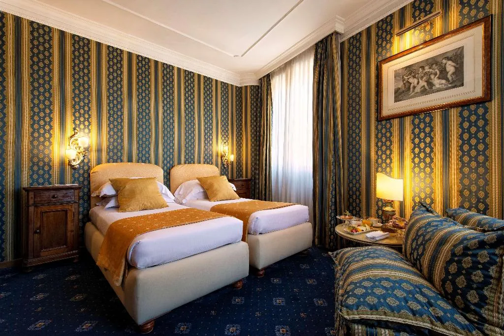 Room, Atlante Star, Rome