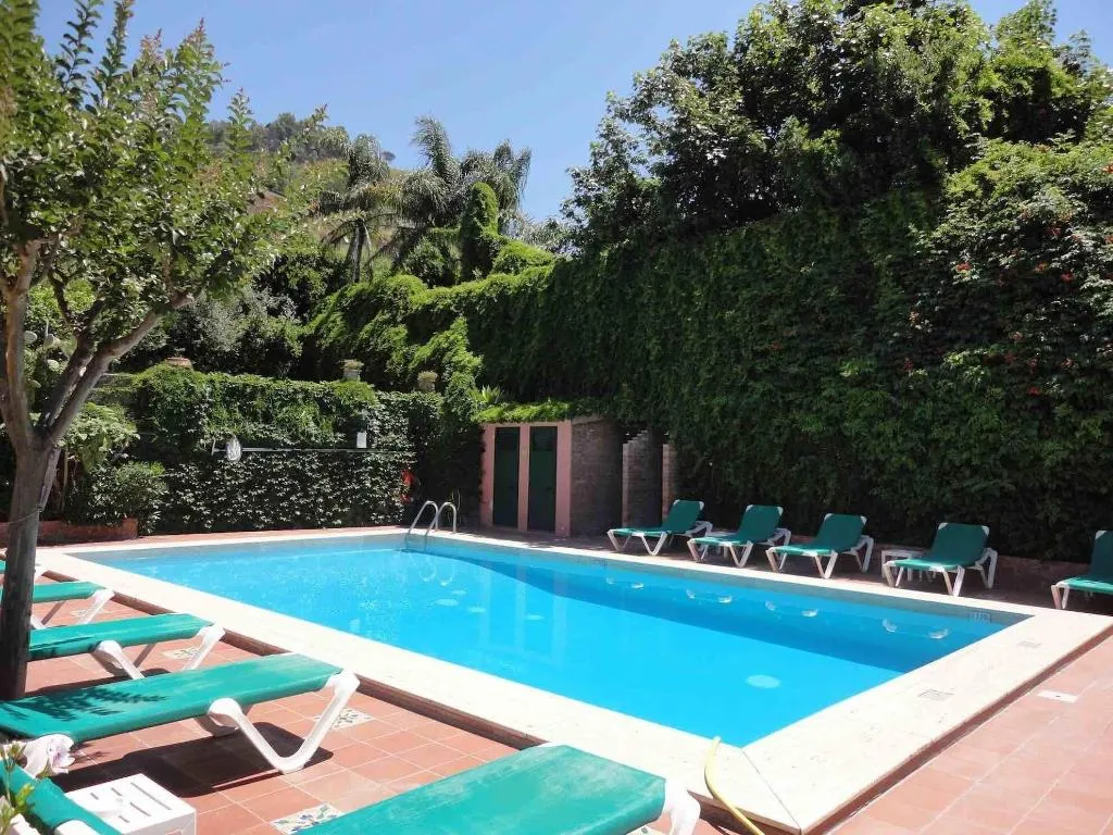 Sports and Entertainment, Villa Sirina, Taormina
