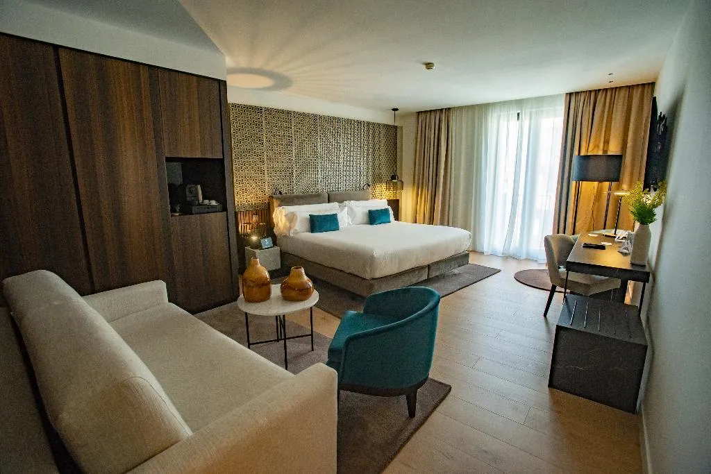 JUNIOR SUITE STANDARD Room, Soho Boutique Catedral, Seville