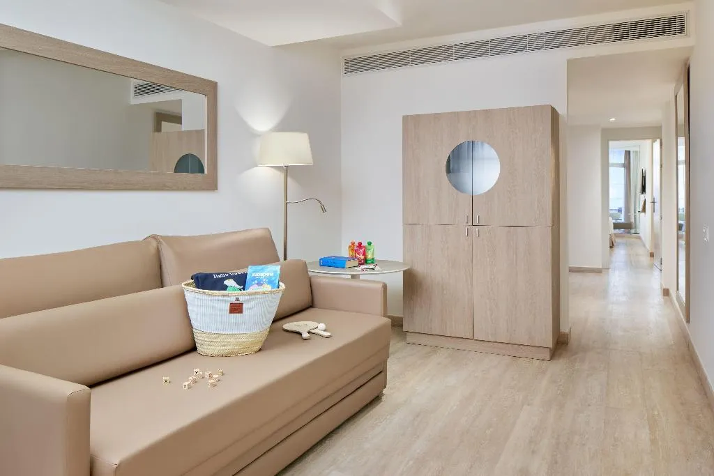 FAMILY ROOM STANDARD Room, Meliá Cala Galdana, Menorca