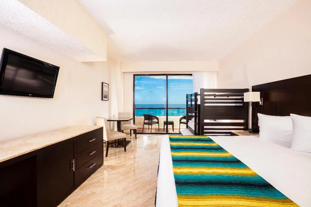 DOUBLE STANDARD Room, Crown Paradise Club Cancun All Inclusive, Cancun Area
