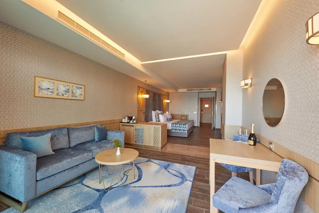 JUNIOR SUITE DELUXE Room, Secrets Sunny Beach Resort & Spa, Bourgas