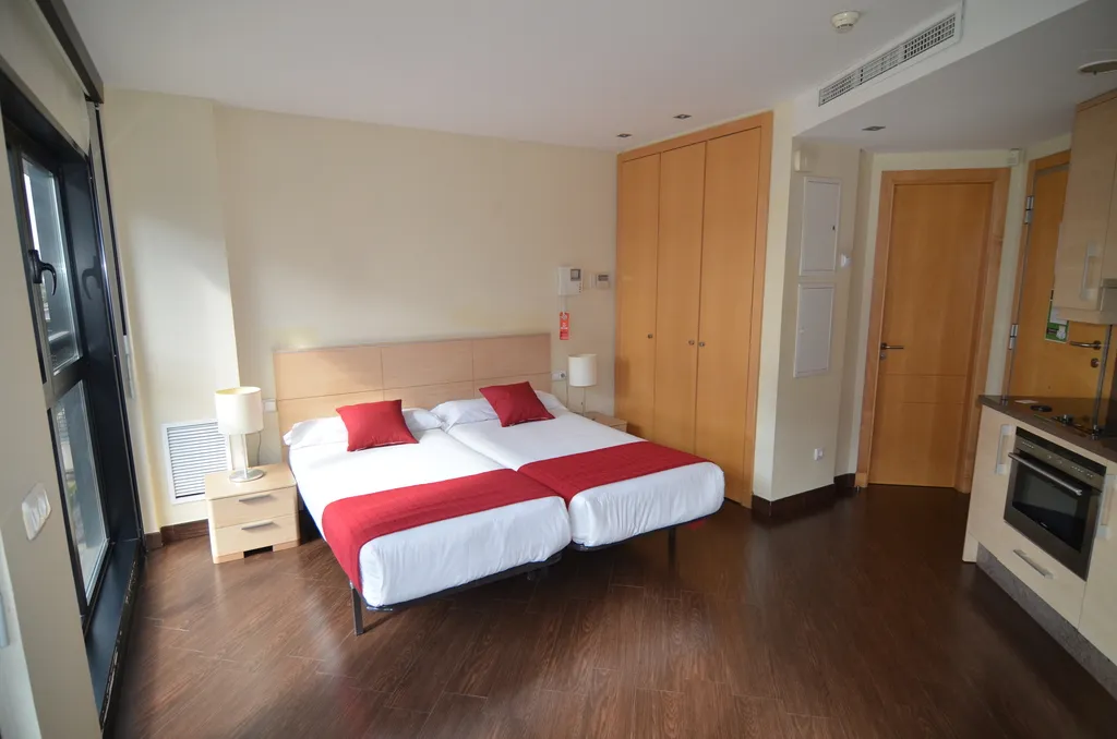 STUDIO CAPACITY 2 Room, Valencia Rental, Valencia