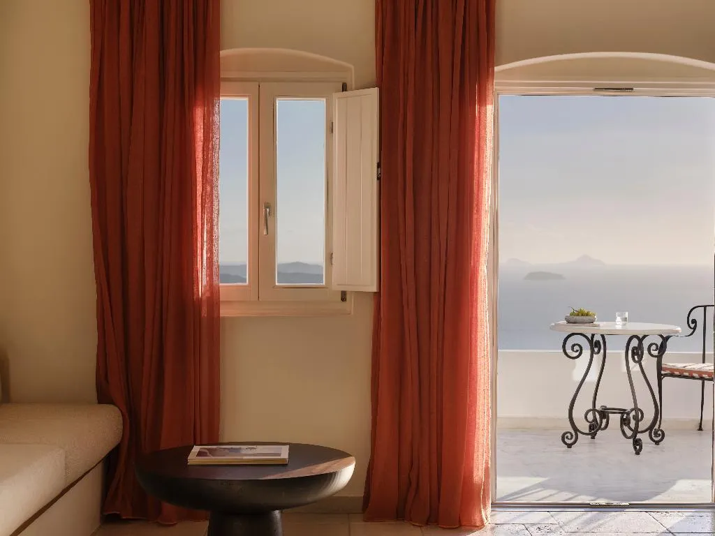 SUITE SEA VIEW Room, San Antonio, Santorini