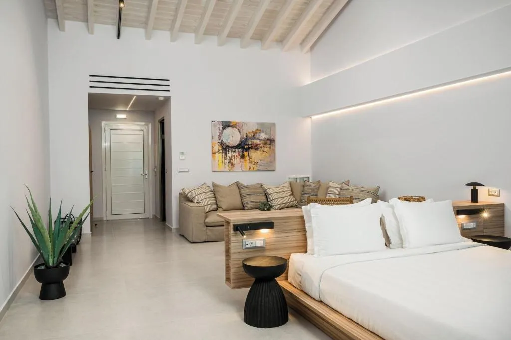 SUITE WITH DOUBLE BED Room, Acharavi Beach Hotel, Corfu