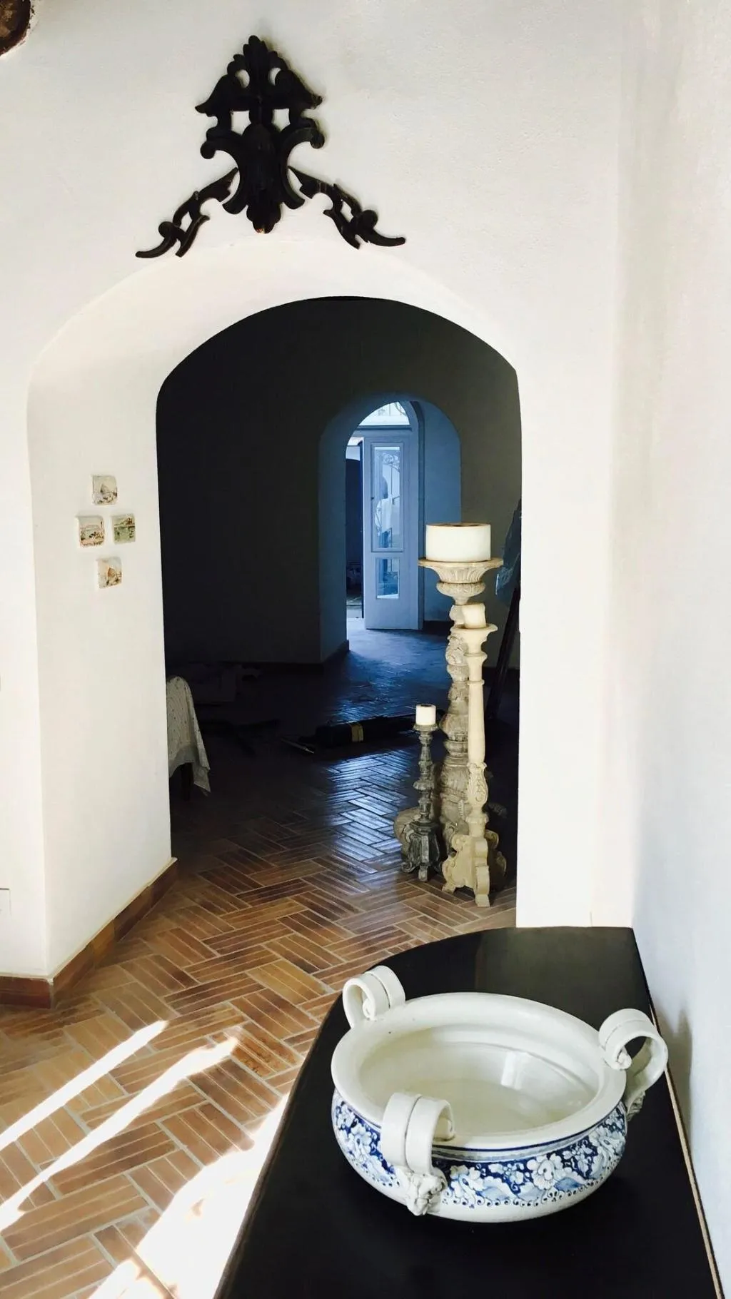 Lobby, Palazzo Cacace, Naples
