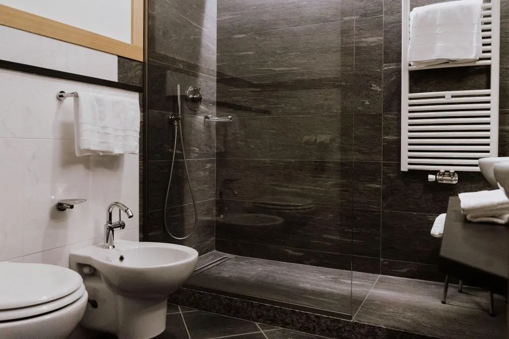 Room, Lac Salin Spa & Mountain Resort, Milan
