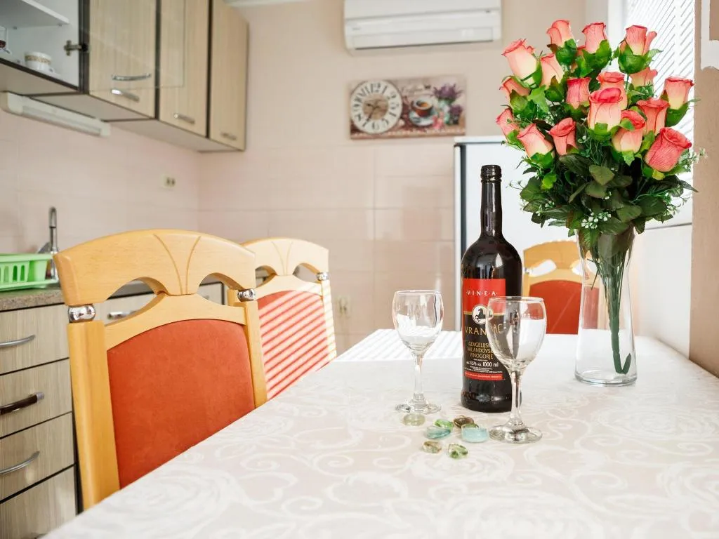 APARTMENT CAPACITY 5 Room, Apartments Bozenka, Split