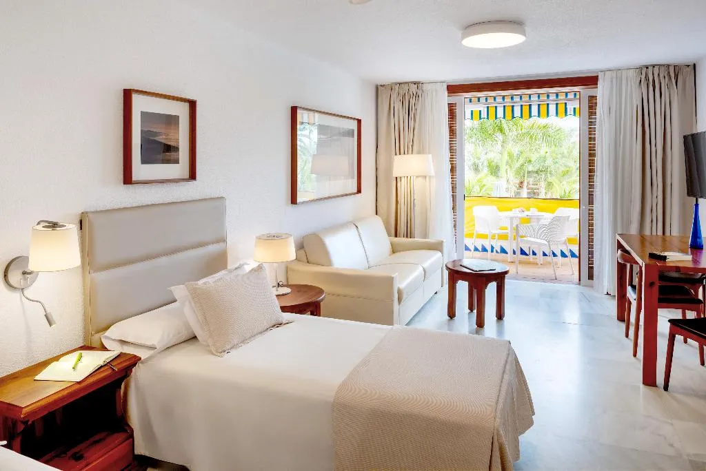 STUDIO SUPERIOR GARDEN VIEW Room, Parque Santiago III, Tenerife