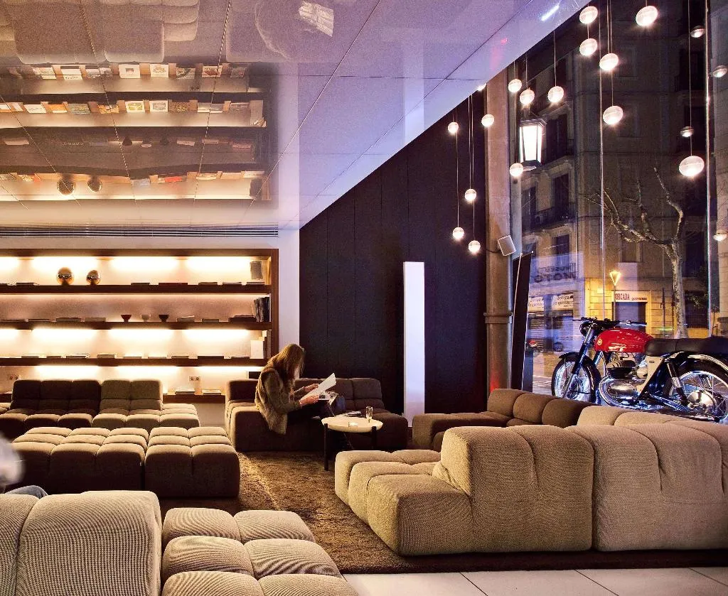 Lobby, Alexandra Barcelona, Curio Collection by Hilton, Barcelona
