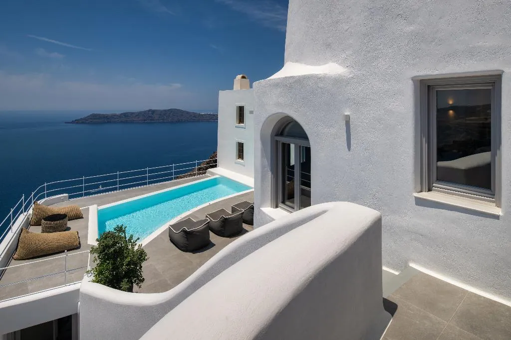 SUITE WITH PRIVATE POOL Room, Eteoro Suites, Santorini