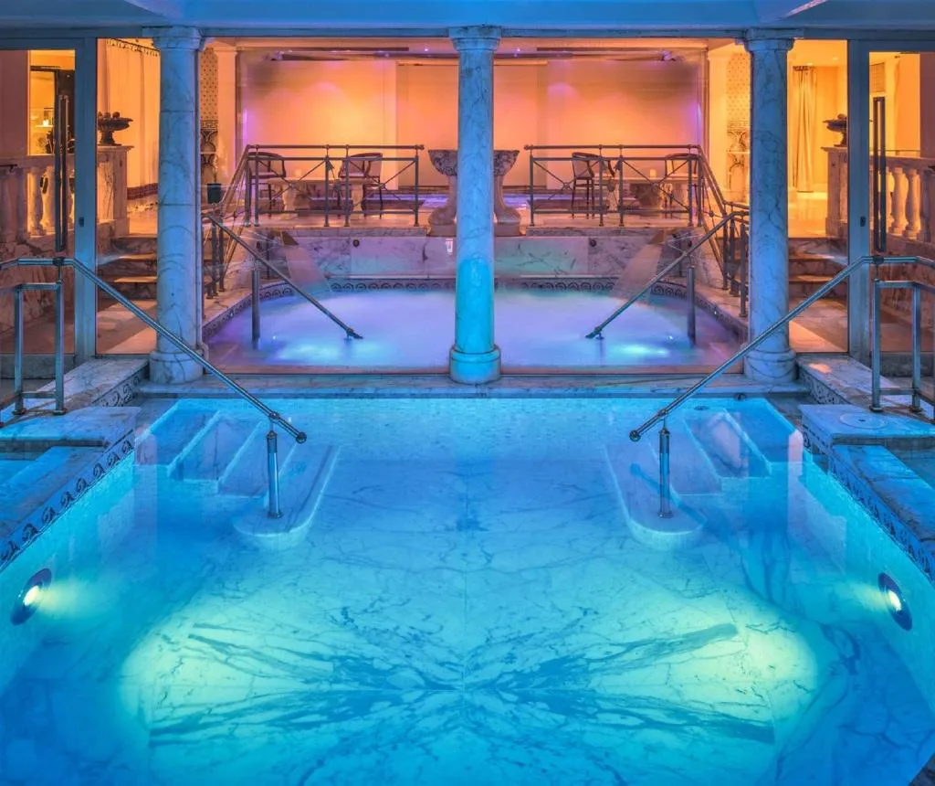 Pool, Rome Cavalieri, A Waldorf Astoria Hotel, Rome