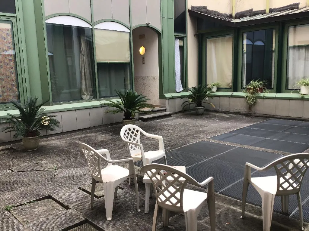 Lobby, Gemini City Centre Studios, Florence
