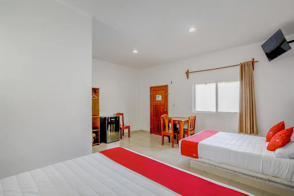 DOUBLE TWO BEDS Room, OYO Hotel Palma Real, Cancun Area