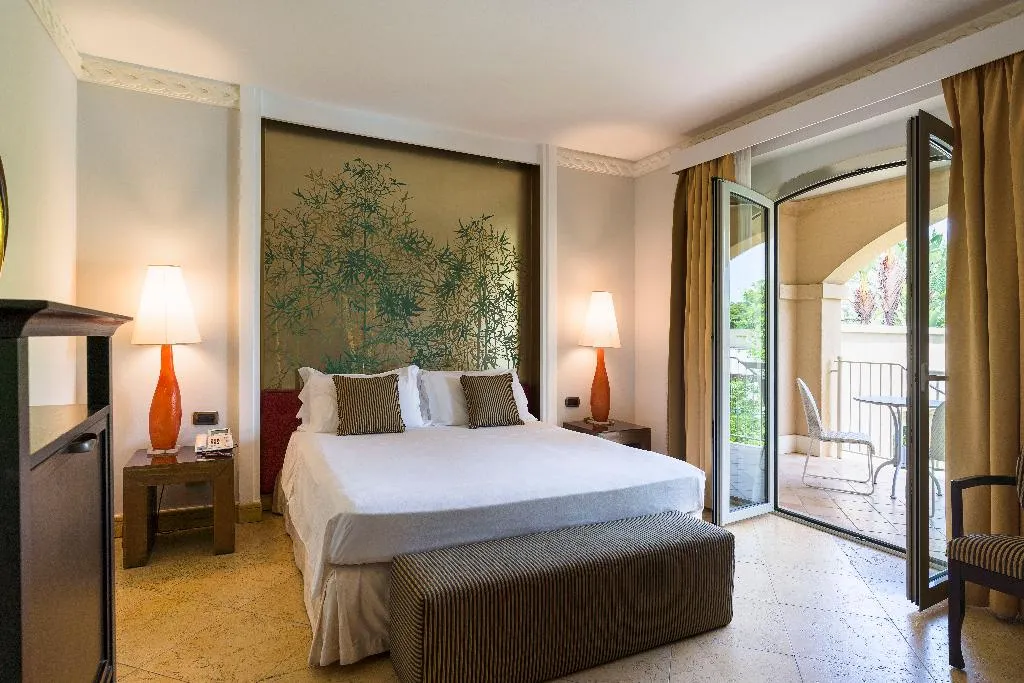 Double or Twin SUPERIOR Room, Romano Palace, Catania