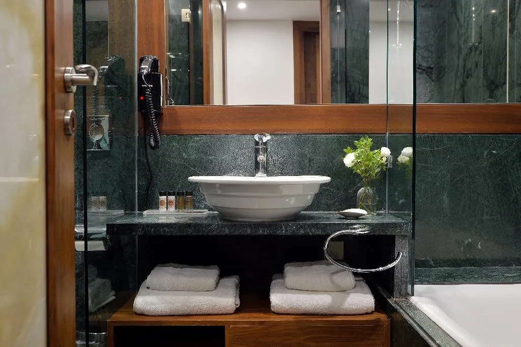 Double or Twin DELUXE Room, Athenaeum Eridanus Luxury Hotel, Athens