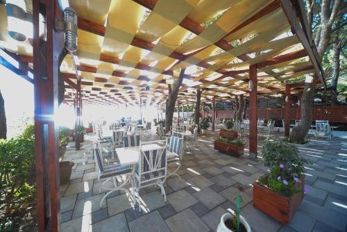 Hotel Elesio, Kavaje