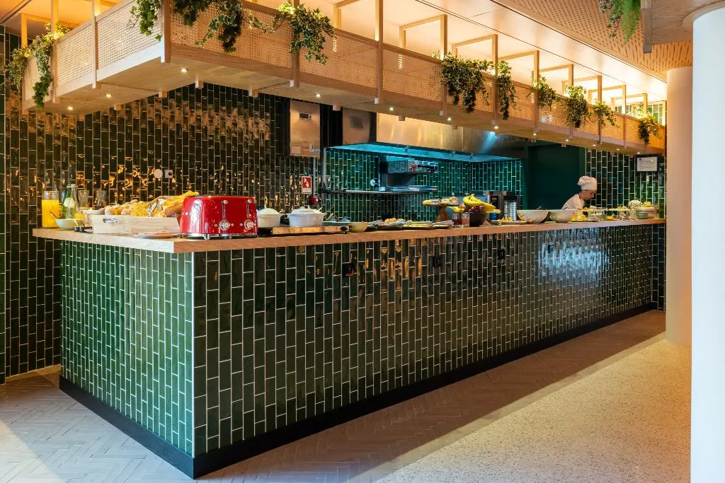 Restaurant, The Editory Garden Baixa Porto Hotel, Porto