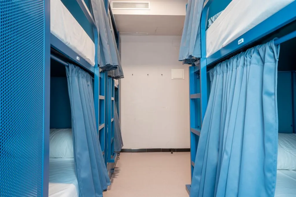 Room CAPACITY 6 Room, Malacuna Barcelona, Barcelona