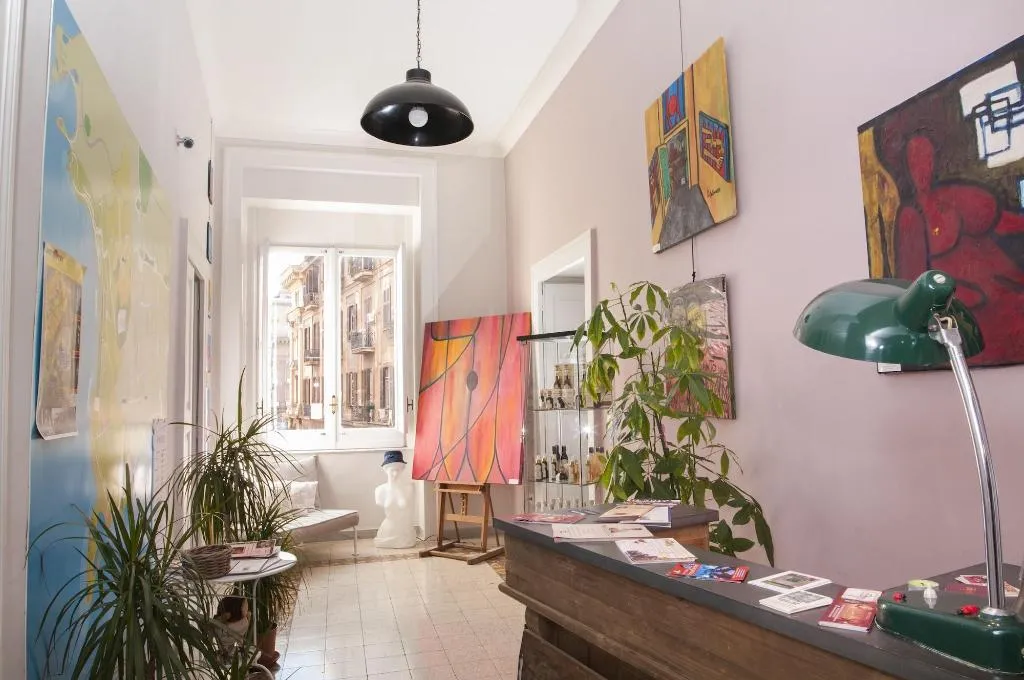 Lobby, B&B Napul'art, Naples