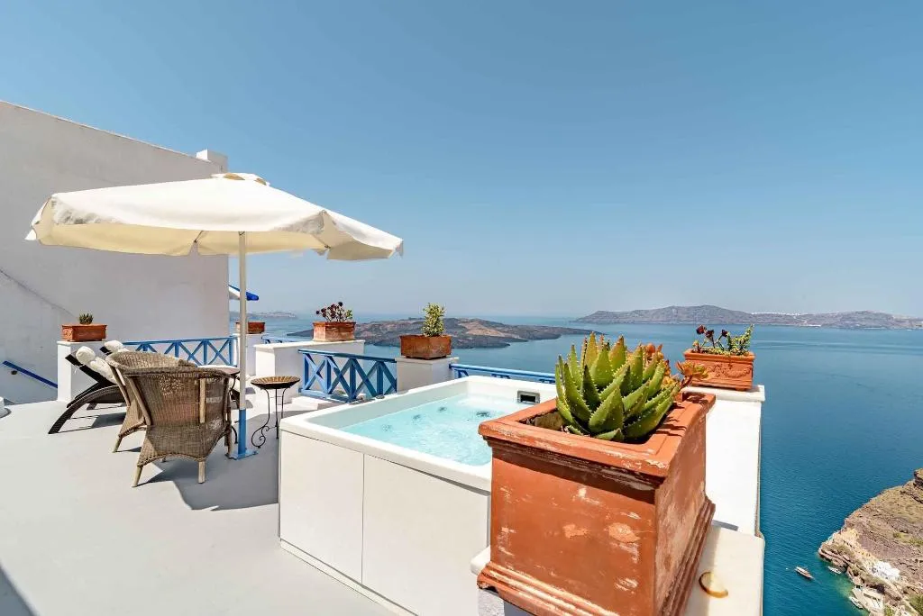General view, Golden Grey Goose, Santorini