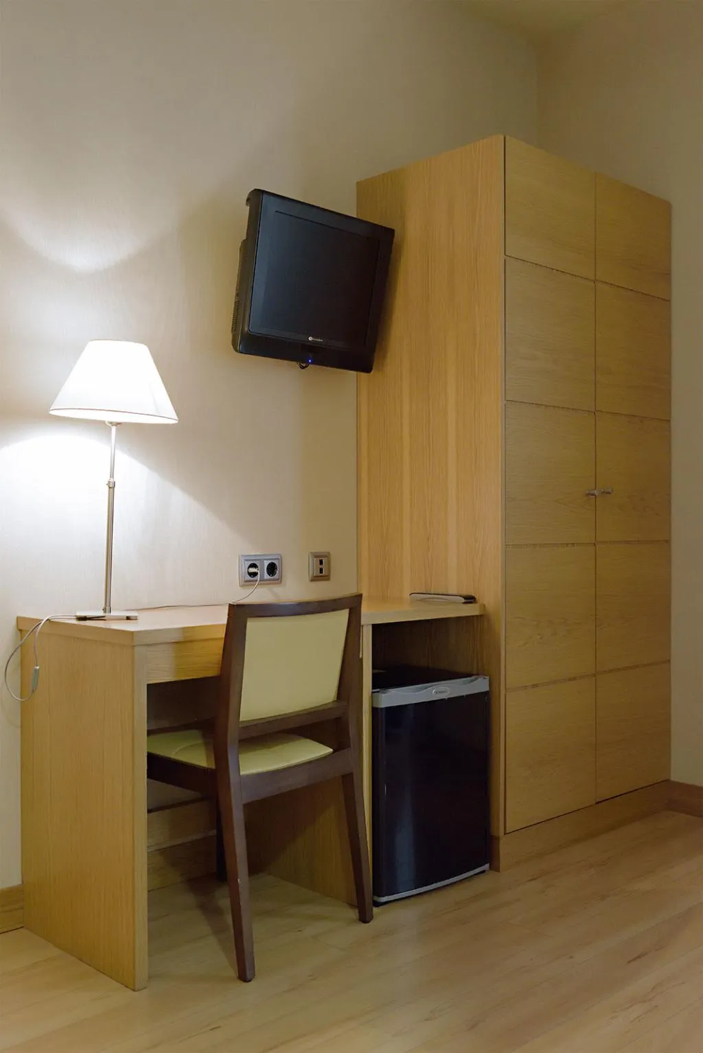 Double or Twin STANDARD Room, Windsor Puerta del Sol, Madrid