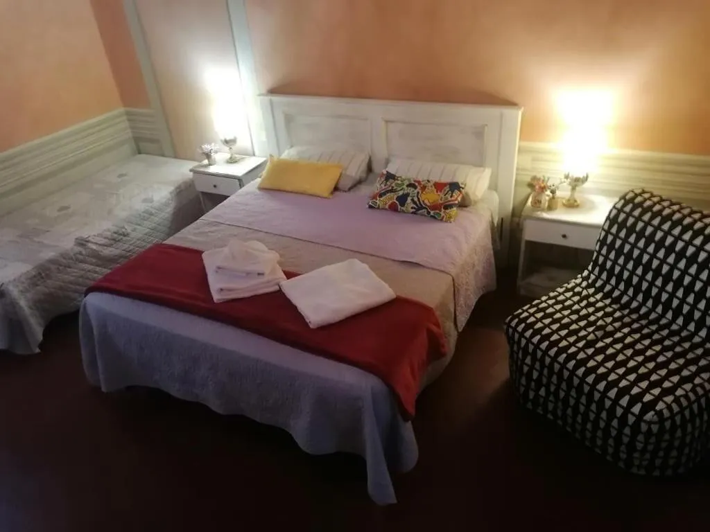 Room, B&B I Rinascimenti, Florence