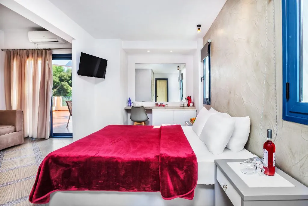 JUNIOR SUITE STANDARD Room, Atrium, Halkidiki