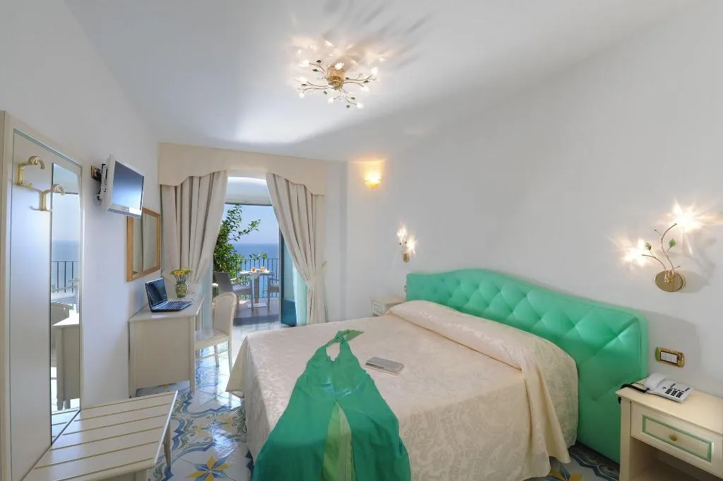 Room, Villa Maria Pia, Naples