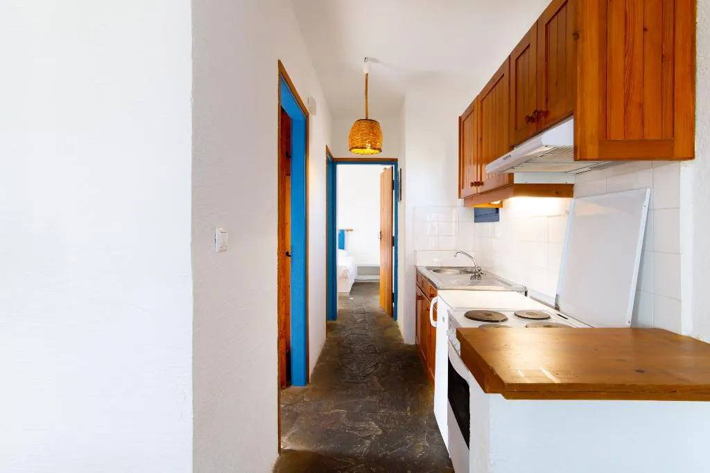 APARTMENT TWO BEDROOMS Room, Okirroi Villas and Apts, Crete