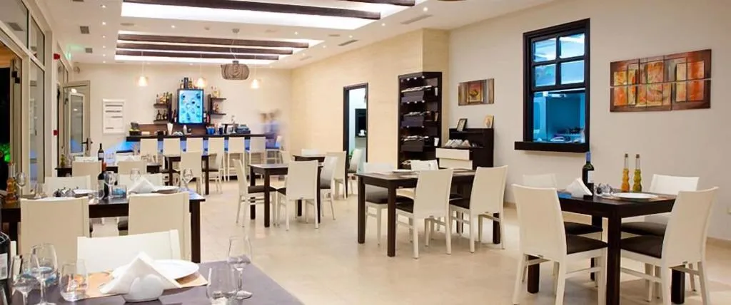 Restaurant, Delfini Beach Hotel, Rhodes