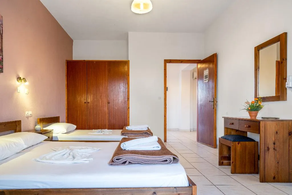 APARTMENT CAPACITY 4 TWO BEDROOMS Room, Antonis Apartments Pool Bar, Zante