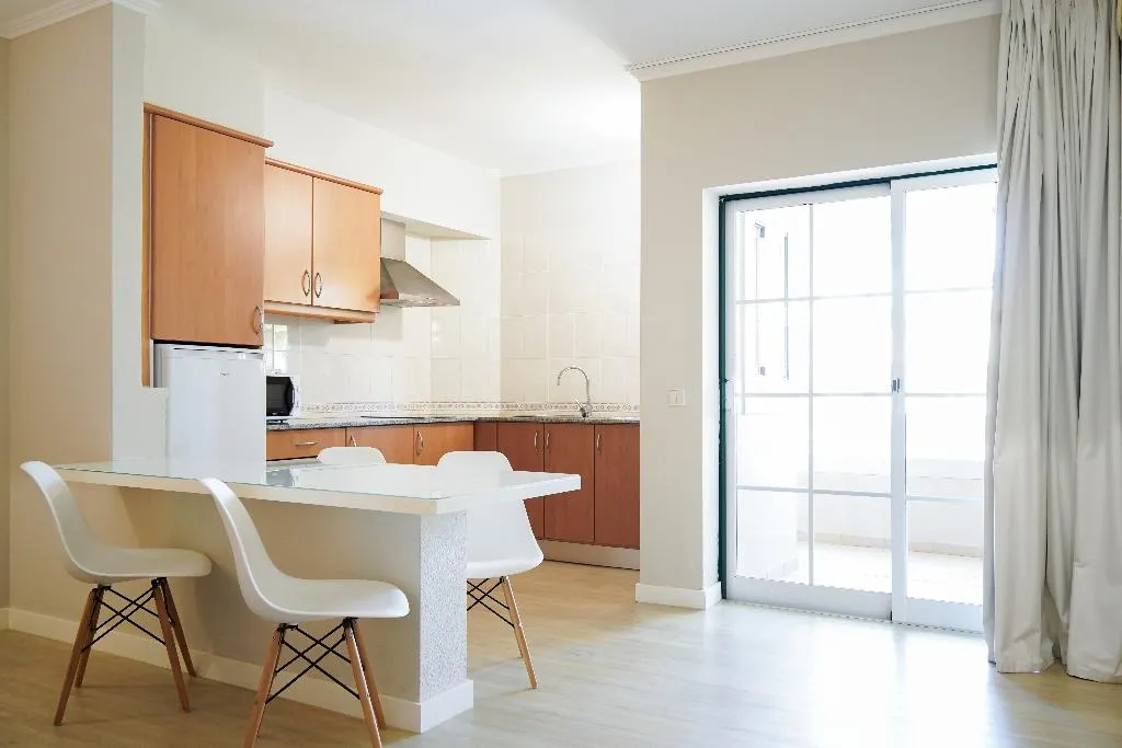 APARTMENT POOL VIEW ONE BEDROOM Room, Vitors Plaza, Algarve