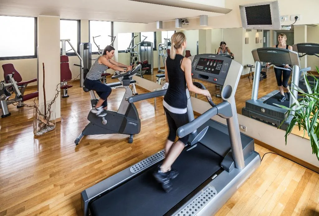 Sports and Entertainment, Cosmo Hotel Palace, Milan