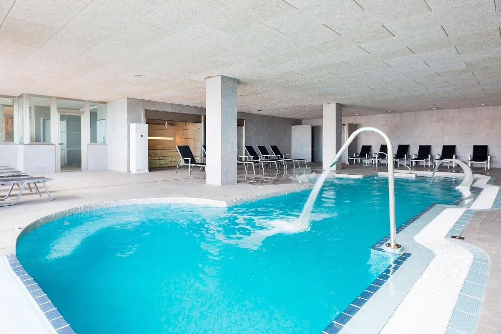 Sports and Entertainment, Best Negresco, Costa Dorada