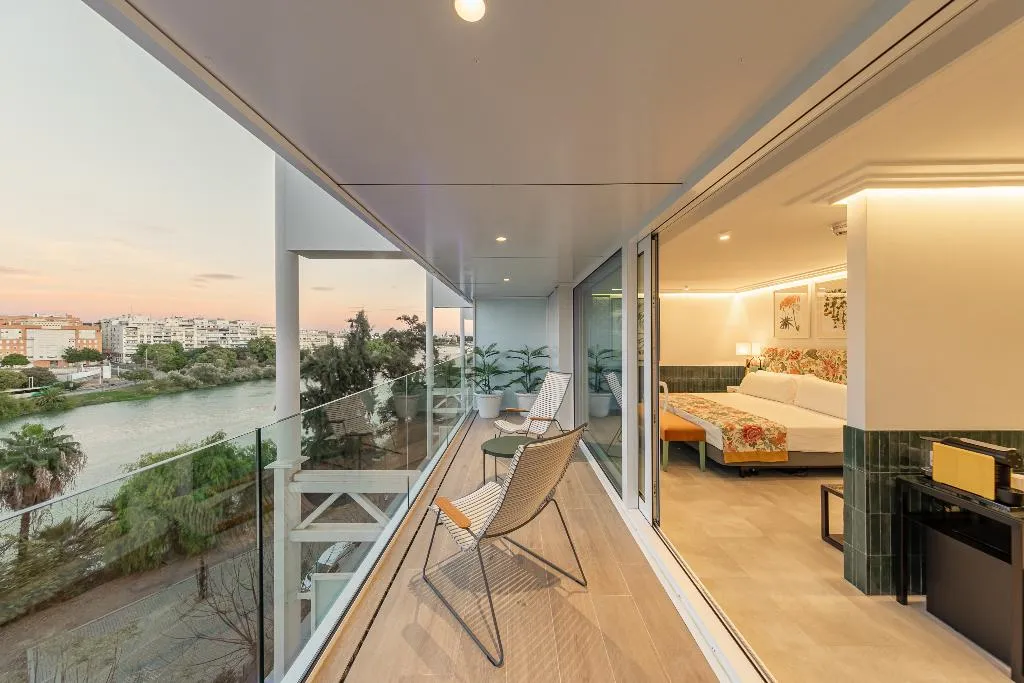 JUNIOR SUITE SUPERIOR WITH TERRACE Room, Ribera de Triana Hotel, Seville