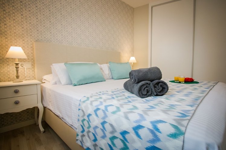 Holidays2Malaga Suites Apartments, Costa Del Sol