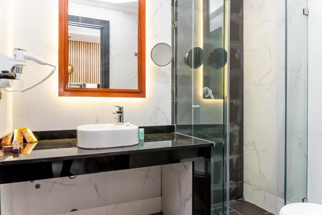 Room, Les Ambassadeurs, Casablanca
