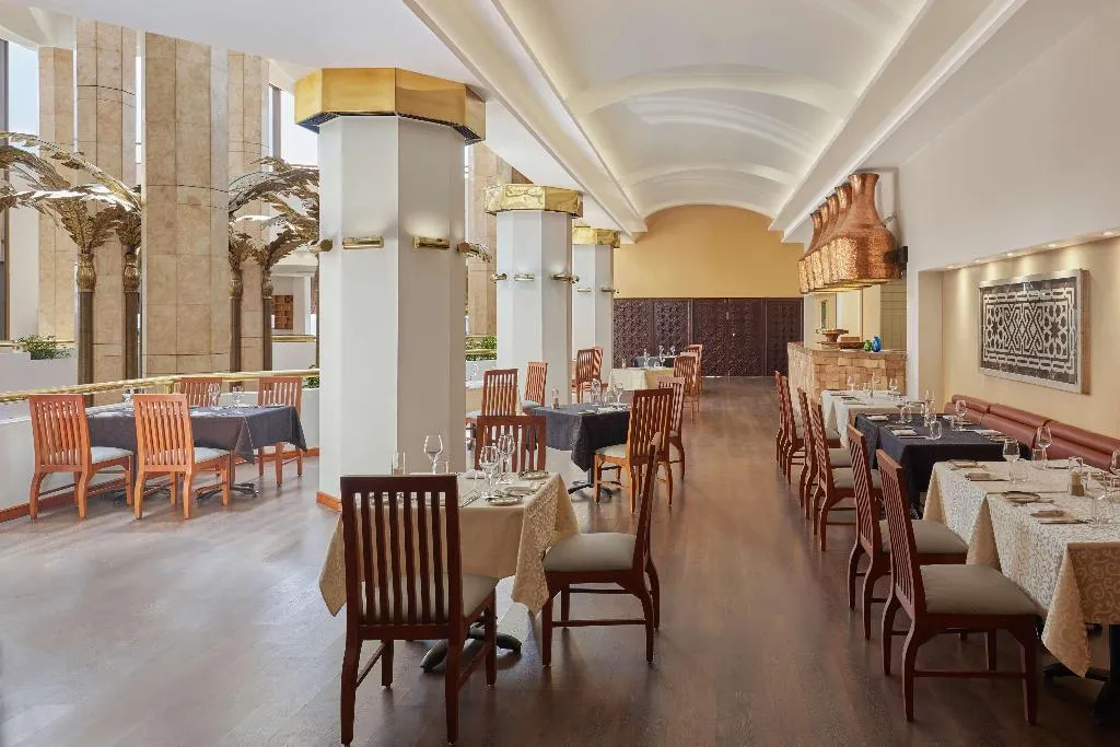 Restaurant, Ramses Hilton, Cairo